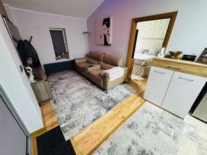 Photo 20- click for photo gallery